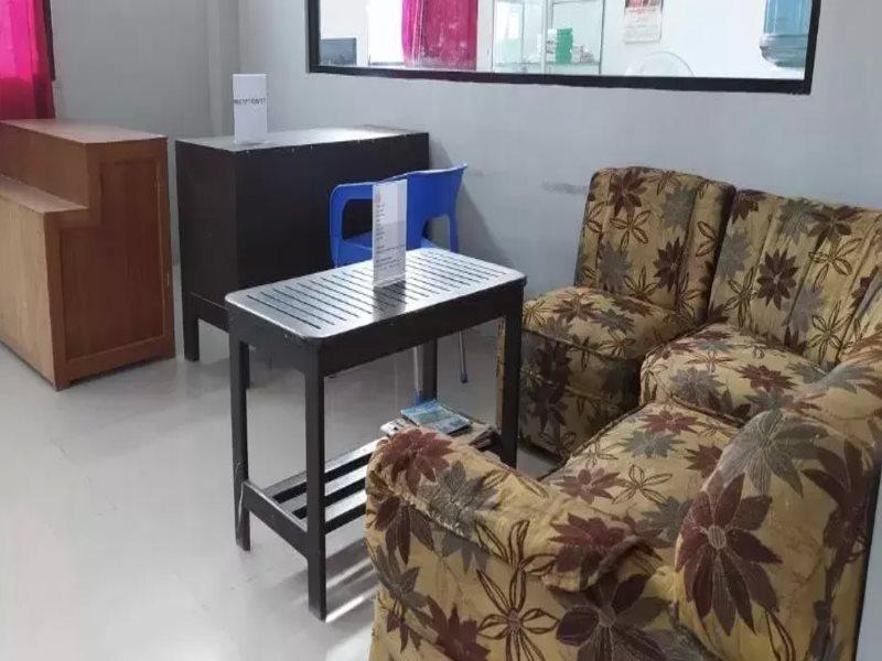 Super Oyo 3903 Sweethome Syariah Guesthouse Martapura  Esterno foto