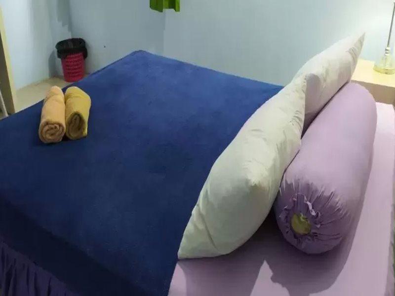Super Oyo 3903 Sweethome Syariah Guesthouse Martapura  Esterno foto