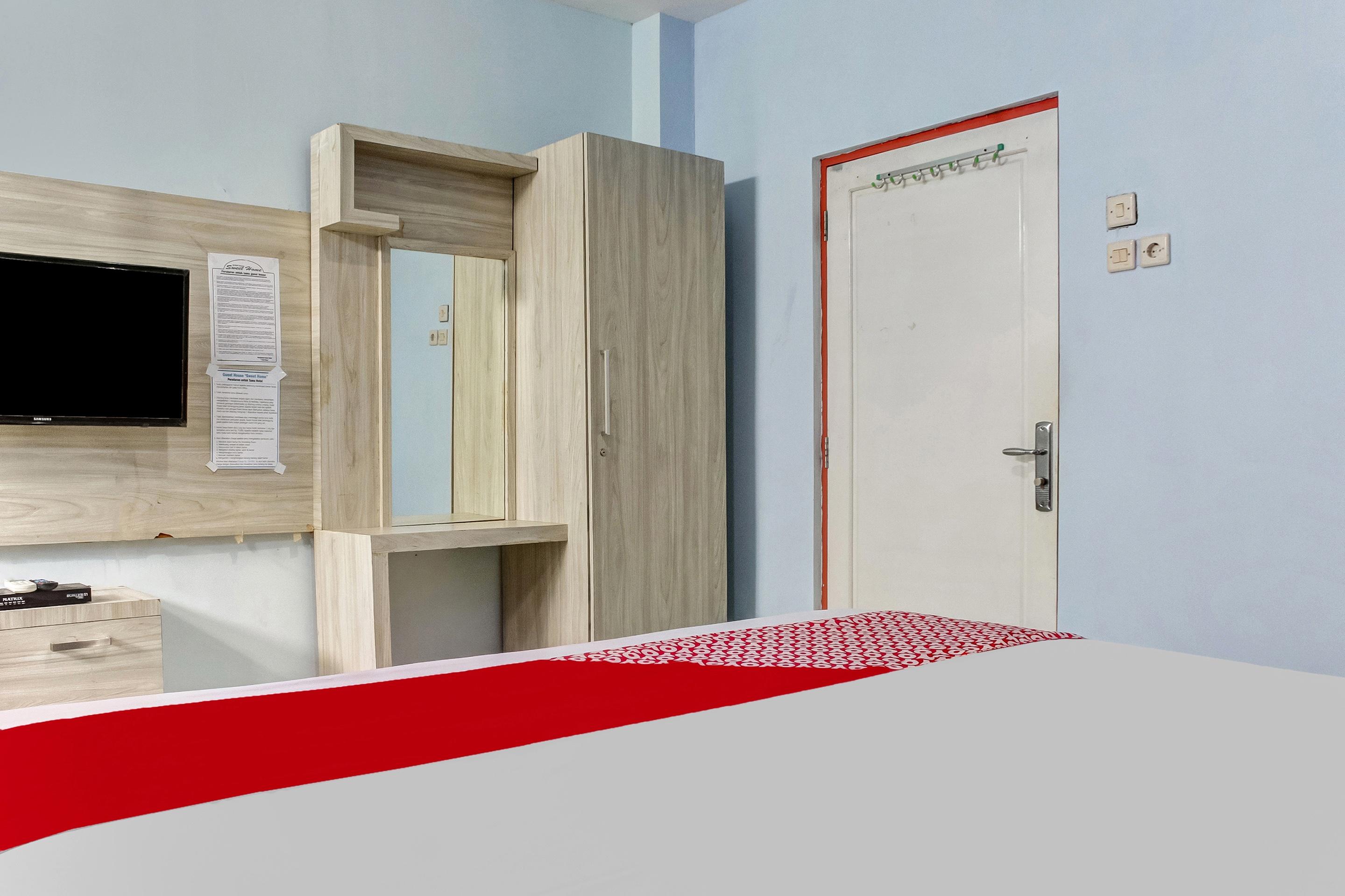 Super Oyo 3903 Sweethome Syariah Guesthouse Martapura  Esterno foto