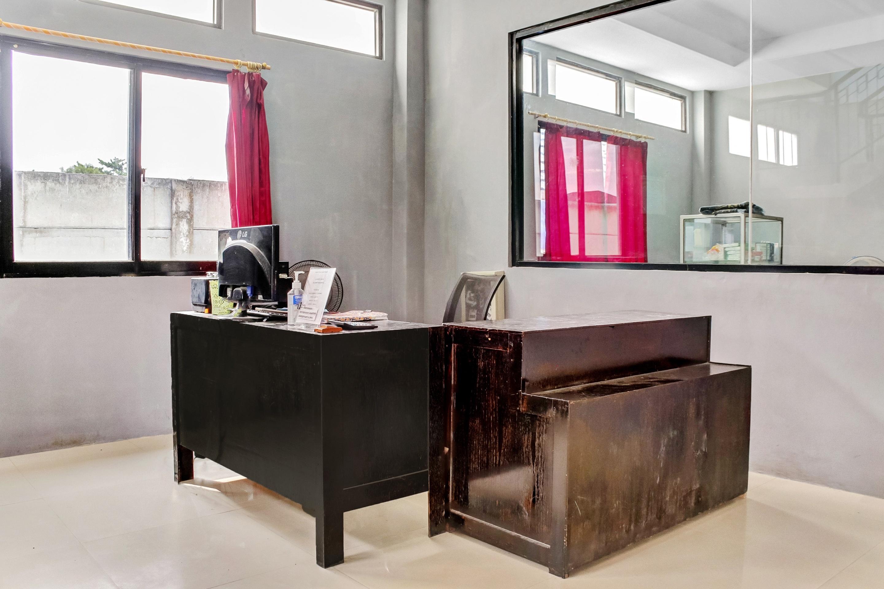 Super Oyo 3903 Sweethome Syariah Guesthouse Martapura  Esterno foto